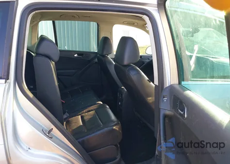 2011 Volkswagen Tiguan Sel z USA, uszkodzony, nr VIN WVGAV7AXXBW539005